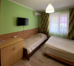 Семейный, двух комнатный в Грин хаус