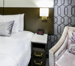 Двухместный номер Standard двуспальная кровать в Sunset West Hotel, SureStay Collection by Best Western