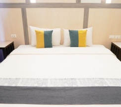Двухместный номер Resort Wing B Superior двуспальная кровать в Seabreeze Jomtien Resort