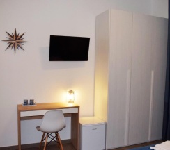 Двухместный номер Standard с балконом двуспальная кровать в Neapolis Pie
