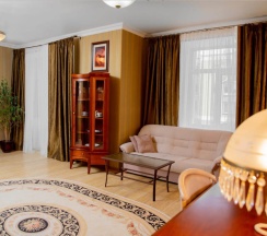 Двухместный Сьют Амбассадор двуспальная кровать в Гранд-Отель Восток