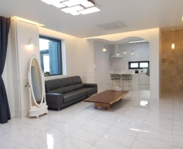 Коттедж с 3 комнатами в Preun Jeju Pension