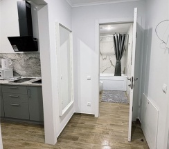 Апартаменты двухкомнатные (ЛЮКС) с балконом и красивым видом в Polikariya