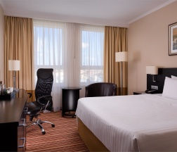 Делюкс с одной большой кроватью "King size" в Cort Inn St-Petersburg Hotel & Conference Center