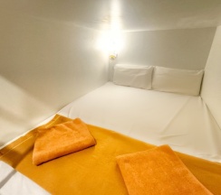 Кровать в общем номере в Jomtien Beach Hostel