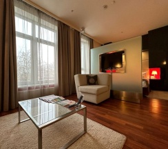 Junior Suite Deluxe (Полулюкс Делюкс) в Mamaison All-Suites SPA Hotel Pokrovka Moscow