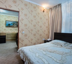 Люкс c 1 комнатой в Hotel Kazakhfilm
