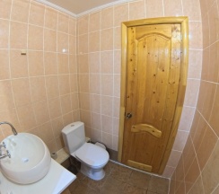 Двухместный номер Standard с видом на внутренний двор двуспальная кровать в 645 км