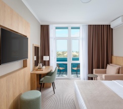 Номер стандарт с 1 двуспальной кроватью в blije