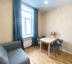 2-комнатные апартаменты люкс Уральская 77 в Жёлтый Нарцисс