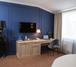 Двухместный Джуниор сюит Делюкс Премьер двуспальная кровать в Гранд-Отель Восток