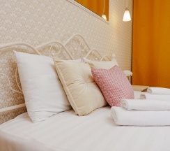 Designer room "Romance" в Melton Hotel