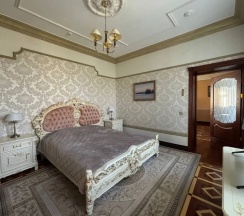 Коттедж Дуплекс с балконом и с красивым видом из окна в Dipservice hall