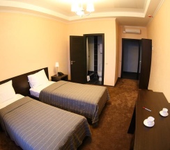 Номер стандарт с 2 односпальными кроватями (с завтраком) в Тамбовская