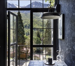 Дом в Black Box Apartment