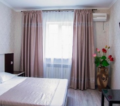 Семейный номер с кухней в Акварель