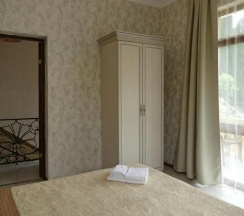 Люкс Дуплекс с балконом и с красивым видом из окна в Abaash Hotel Afon