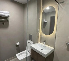 Двухместный номер Comfort с балконом и с видом на море (двуспальная кровать) в Yasmine
