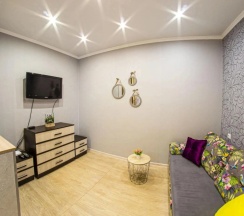 Апартаменты с 2 комнатами с балконом в RENT-сервис на улице 10 лет Октября