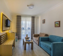 Номер Standard с балконом в Club Big Blue Suit Hotel