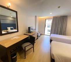 Двухместный номер Superior двуспальная кровать в Sunbeam Hotel Pattaya