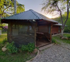 Четырехместная студия (двуспальная и 2 односпальные кровати) в Лесной