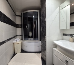 Квартира в Апартаменты на улица Луначарского, 1