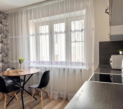 Апартаменты с балконом в Квартира двухкомнатная Cети апартаментов На время