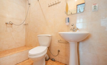 Номер стандарт с 5 односпальными кроватями в На Лядова