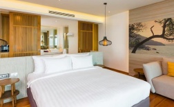 Двухместный Pool Suite двуспальная кровать в Wyndham Grand Phuket Kalim Bay