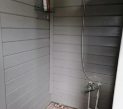 Двухместный коттедж с 4 комнатами с балконом двуспальная кровать в Уютный дом на Родине Деда Мороза