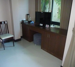 Двухместный номер Deluxe с балконом двуспальная кровать в Отель Kata Beachwalk