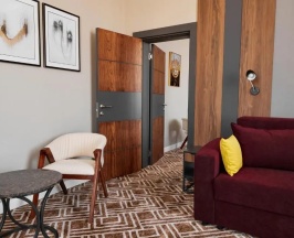 Двухместный семейный люкс с балконом двуспальная кровать в Diamond Hotel Shymkent