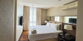 Пхра-Прадэнг: Апартаменты The Narathiwas Hotel & Residence Sathorn Bangkok