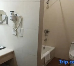 Двухместный номер Standard двуспальная кровать в Xincheng Hotel - Hohhot