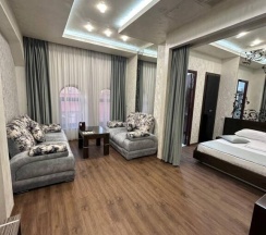 Полулюкс в Отель Roma Yerevan & Tours