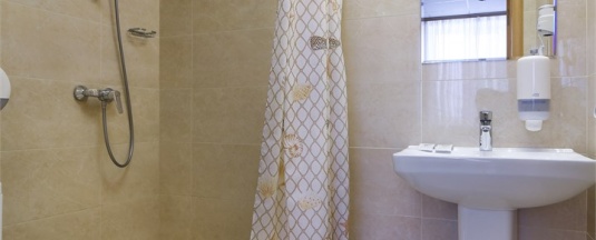 Четырехместный номер эконом-класса в Perin de perron