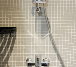 Улучшенный номер с балконом в Simple hotel B9
