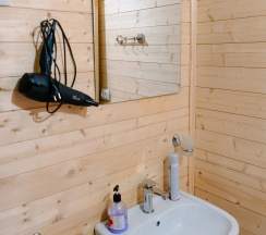 Номер стандарт с 1 двуспальной кроватью в Радужный Архыз