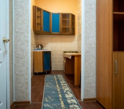 Кровать в общем номере в Товарково