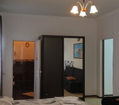 Стандартный семейный номер с 1 двуспальной и 2 односпальными кроватями в Sabai-sabai