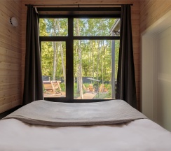 Улучшенный коттедж с двумя спальнями и купелью в Black Village Family