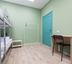 Спальное место в женском 6-ти местном номере в Story Hostel