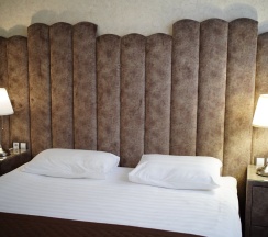 Улучшенный двухместный номер с одной большой двуспальной кроватью в Волна