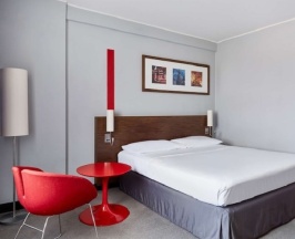 Стандарт с одной двуспальной кроватью в Cosmos Moscow Sheremetyevo Airport Hotel