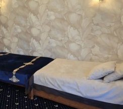 Трёхместный номер Standard в Golden House