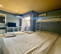 Четырёхместный семейный номер в The Little Moon Residence
