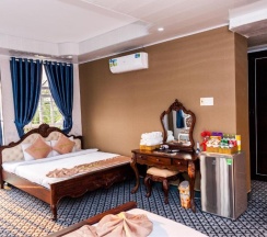 Двухместный номер Standard с видом на озеро двуспальная кровать в Mui Ne Alena Bungalow Hotel