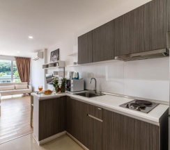 Двухместная студия Superior с балконом и с видом на горы двуспальная кровать в Ozone Condotel