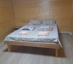 Шестиместный номер в Хижина